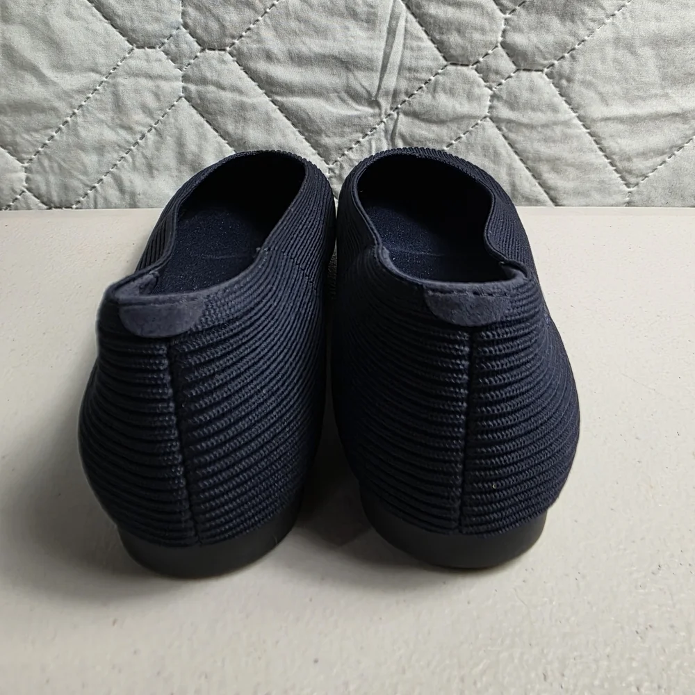 Vivaia Margot 2.0 Square Toe V-Cut Women's  Size 9.5   Ballet Flats Blue